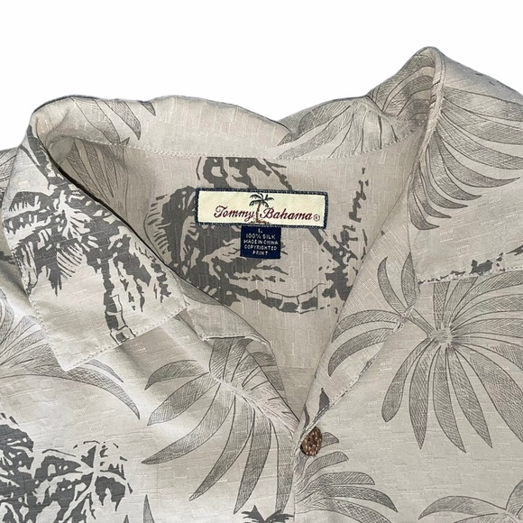 TOMMY BAHAMA Silk Button Down Size L - Picture 3 of 8
